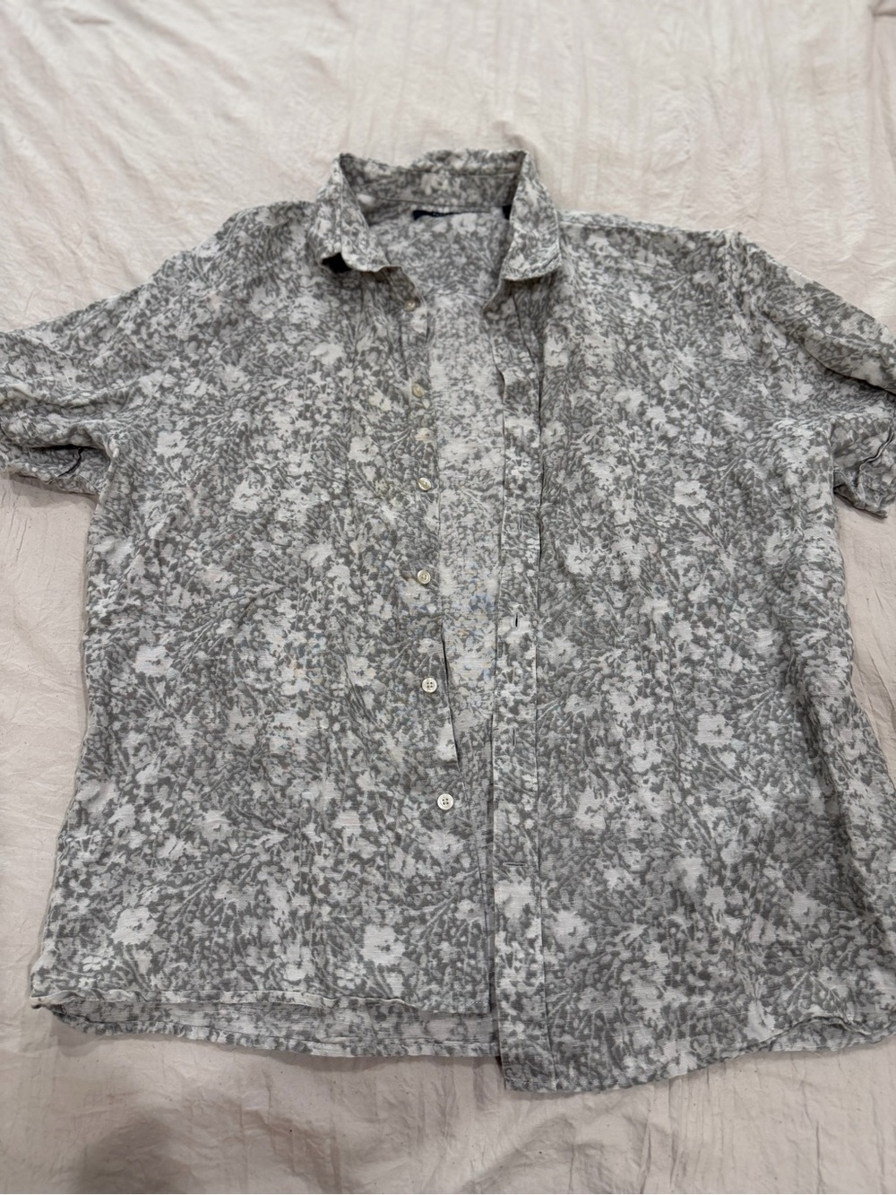 Perry Ellis Men’s Floral Button Down